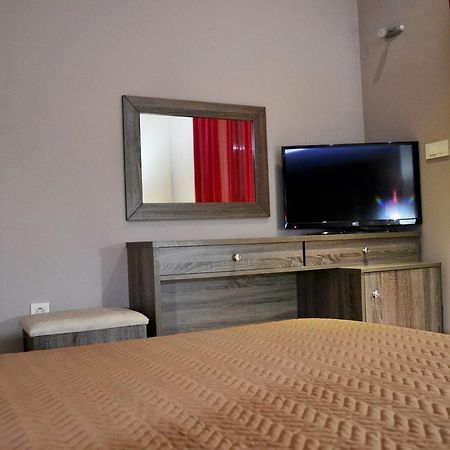 Ritsas Hotel Tolón Extérieur photo